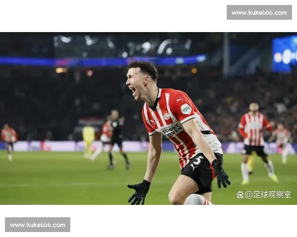 德斯特绝杀 + 佩里西奇造乌龙,埃因霍温 2-1 逆转前进之鹰夺第 15 座荷超杯! 德斯特绝杀 + 佩里西奇造乌龙,埃因霍温 2-1 逆转前进之鹰夺第 15 座荷超杯!